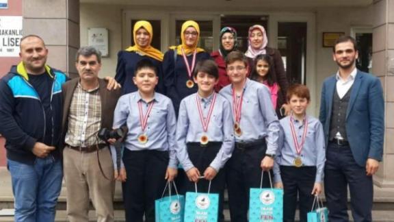 Arsin İmam Hatip Ortaokulu Başarılarına Yeni Başarılar Ekliyor!