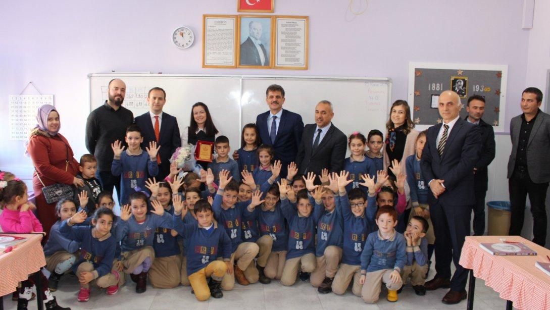 İlçemizde, Atatürk İlkokulu Bünyesinde Başlatılan Mükemmel Sınıflar Projesi